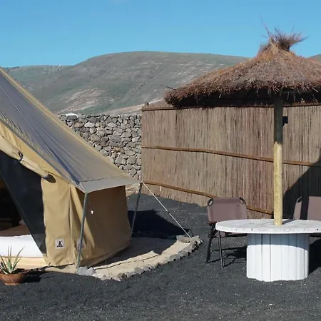 Acampale - Glamping Lanzarote - Arrieta Luxusní stan